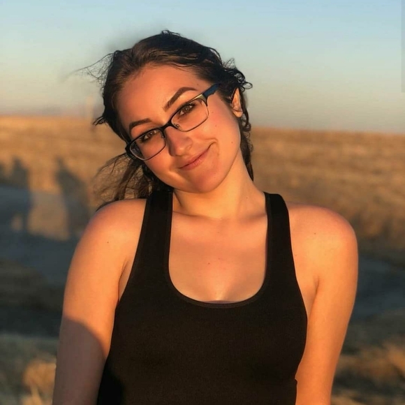 Theresa - Picture 1 of 2